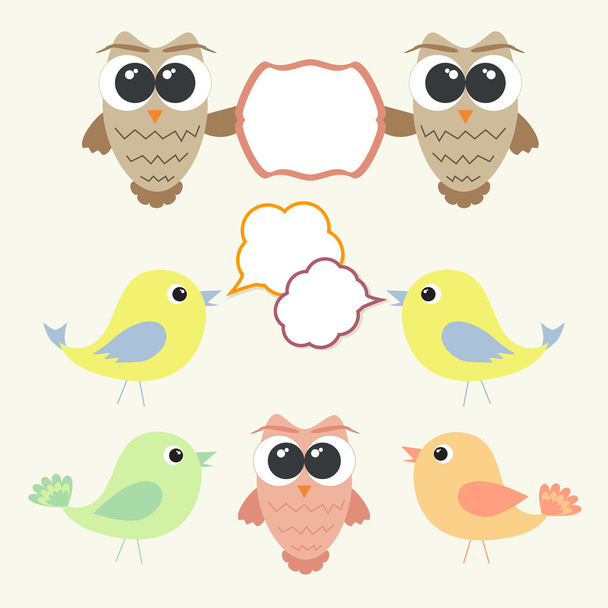 Set of owls and birds with speech bubbles - Vector, Image