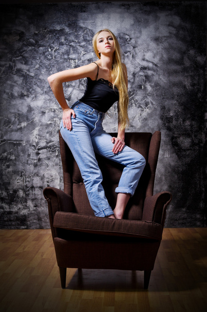 Portrait of girl on chair - Fotó, kép
