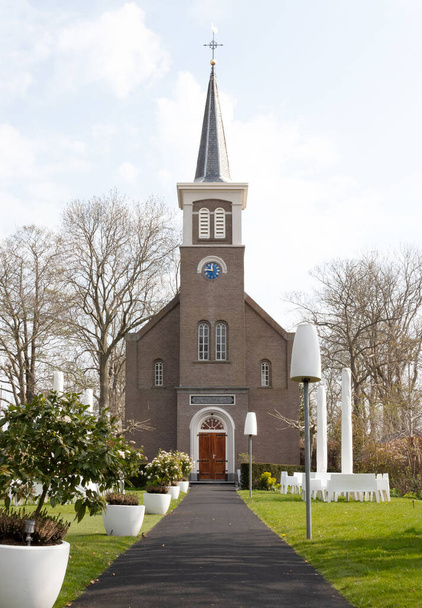 結婚式のために使用されるオランダの小さな教会,親密な - 写真・画像