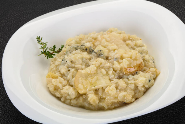 Risotto z gruszką i serem gorgonzola - Zdjęcie, obraz
