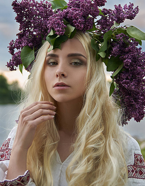 National tradition, Belarus national rite, pretty girls in national cloth - Zdjęcie, obraz