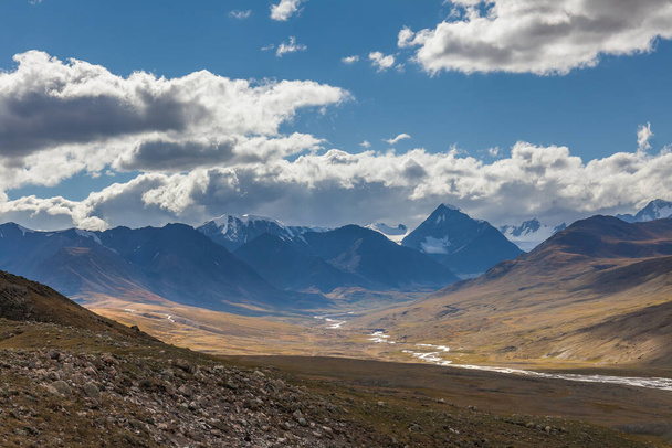 Mongolian landscapes in the Altai Mountains, wide landscape. - Fotografie, Obrázek