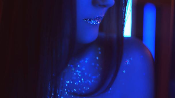 fashion makeup art sparkling skin woman glitter - Foto, imagen