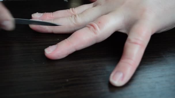 We file nails. Manicure and process - Záběry, video