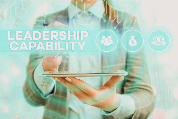 Текстовый знак, показывающий возможности лидерства. Концептуальное фото, которое Лидер может создать для эффективного лидерства
. - Фото, изображение