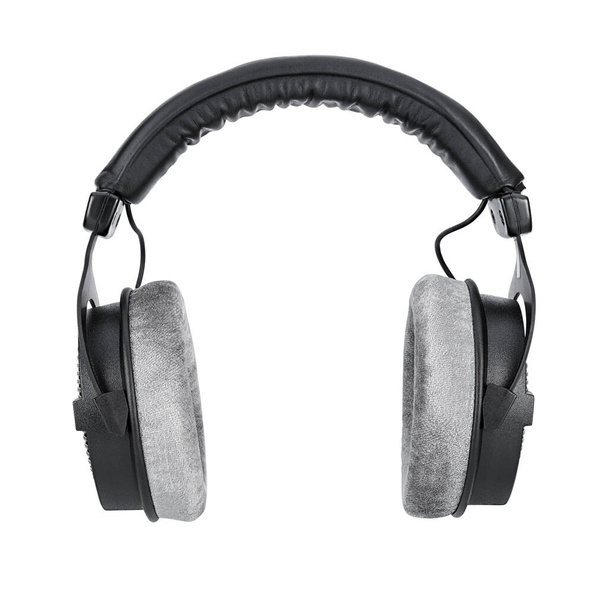 Fones de ouvido. Estúdio preto sobre-orelha aberta de volta fones de ouvido isolados no fundo branco
 - Foto, Imagem