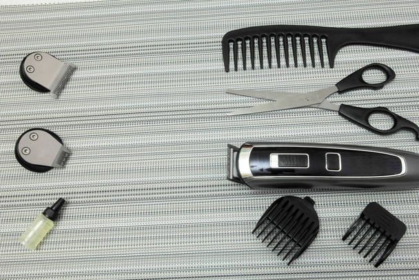 Tasarımcı, kuaför aletleri, makas, tarak, saç makası için arkaplan - Fotoğraf, Görsel