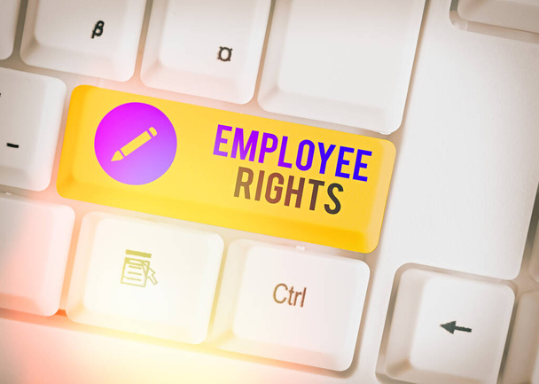 Word σύνταξη κειμένου Δικαιώματα των εργαζομένων. Επιχειρηματική έννοια για όλους τους εργαζόμενους έχουν βασικά δικαιώματα στο δικό τους χώρο εργασίας. - Φωτογραφία, εικόνα