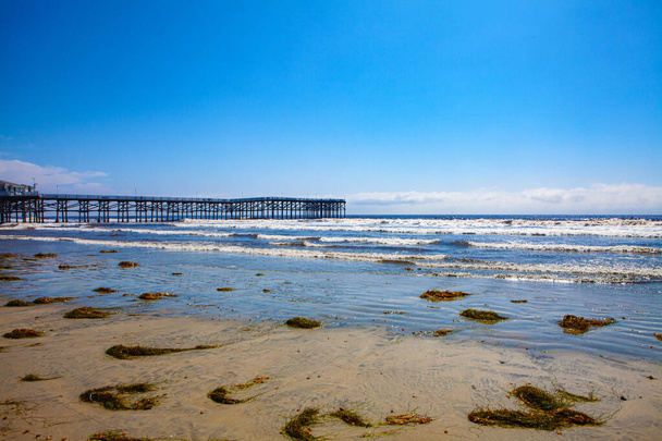 порожній пляж Сан Дієго під час карантину коронавірусу
 - Фото, зображення
