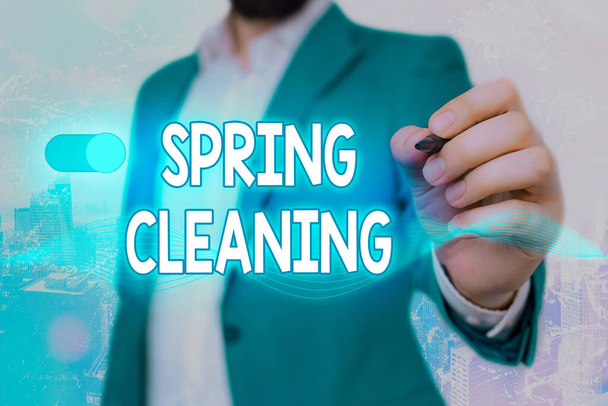 Tekst do pisania słów Spring Cleaning. Koncepcja biznesowa dla praktyki gruntownego sprzątania domu wiosną. - Zdjęcie, obraz