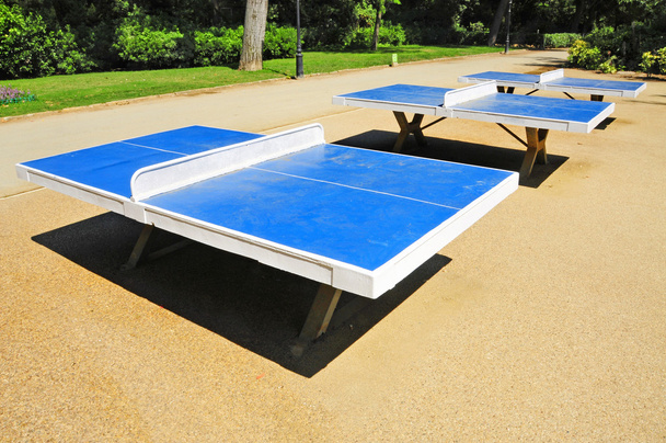 Tables de ping-pong
 - Photo, image