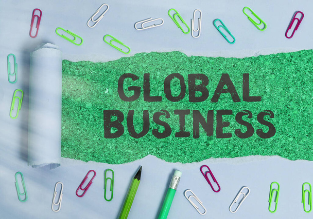 A Global Business-t bemutató feljegyzés. Üzleti fotó bemutatása Kereskedelmi és üzleti rendszer egy cég csinál szerte a világon. - Fotó, kép