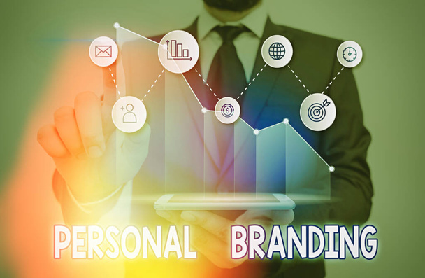 Kézírás szövegírás Személyes márkajelzés. Koncepció jelentése Az emberek gyakorlata Marketing magukat Kép, mint márkák. - Fotó, kép
