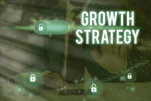 Píšu zprávu ukazující růstovou strategii. Business photo showcasing Strategie zaměřená na získání většího podílu na trhu v krátkodobém horizontu. - Fotografie, Obrázek
