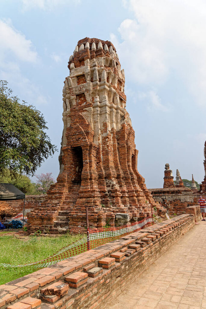 O antigo templo budista de Wat Mahathat, Sukhothai, Patrimônio Mundial da UNESCO, Tailândia, Ásia 21 de janeiro de 2020
 - Foto, Imagem