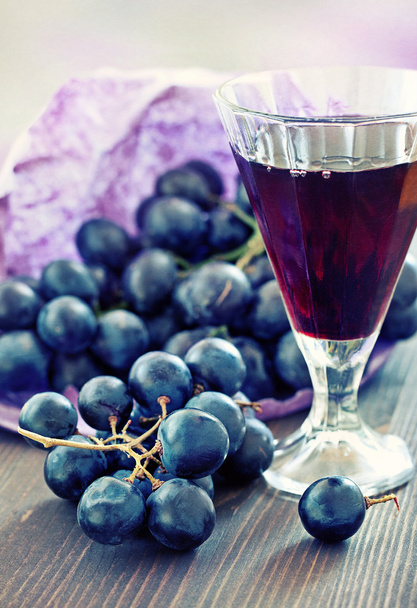 grapes and wine - Фото, зображення