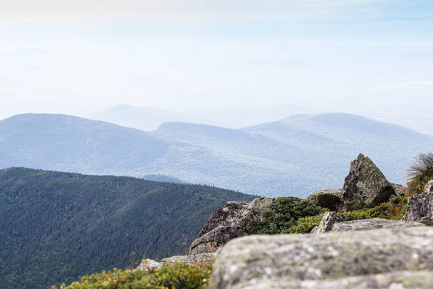Rocas y montañas Adirondack vista
 - Foto, imagen