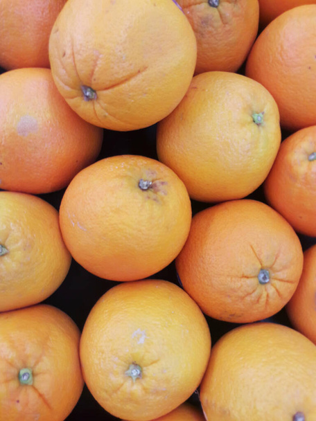 Orangen im Schaufenster - Foto, Bild