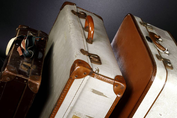 zestaw starego rocznika walizki    - Zdjęcie, obraz