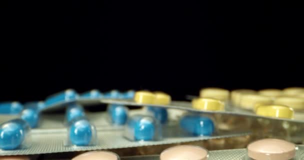 blauw geel roze helder gezond dieet aan te vullen medicijnen pillen  - Video