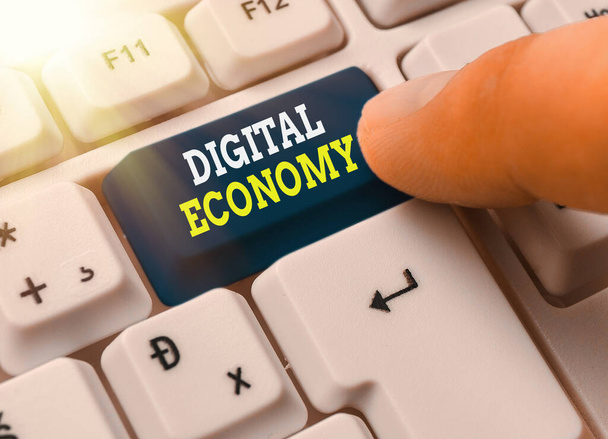 Sinal de texto mostrando Economia Digital. Foto conceitual rede mundial de atividades econômicas e tecnologias
. - Foto, Imagem