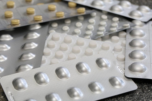 Tabletten in Blisterverpackung - Foto, Bild