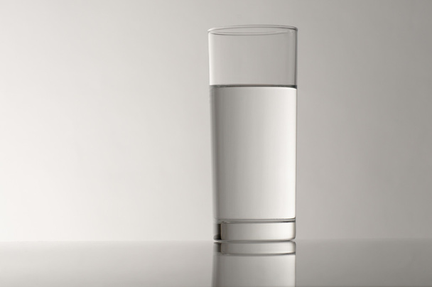 Glass with spring - Фото, изображение