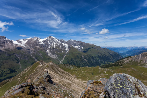 Alpit kesällä - vuoristomaisema
 - Valokuva, kuva