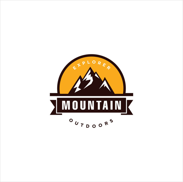 Logo de Alpine Mountain Adventure. Diseño de Logo Exterior de Montaña, Senderismo, Camping, Expedición y Aventura al Aire Libre. Explorando la naturaleza
 - Vector, Imagen