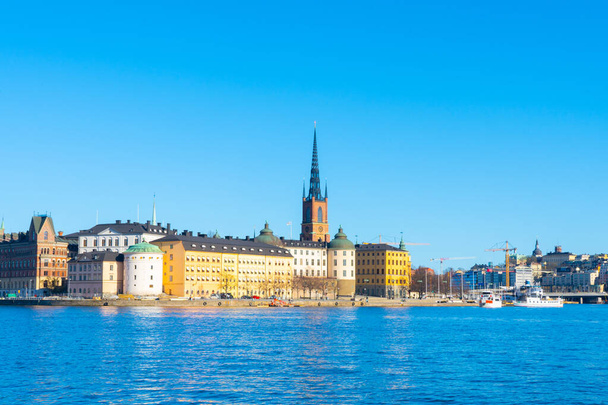 Blick auf die Altstadt (Gamla stan). Stockholm Hauptstadt von Schweden. Seenpanorama. Reisefoto. - Foto, Bild