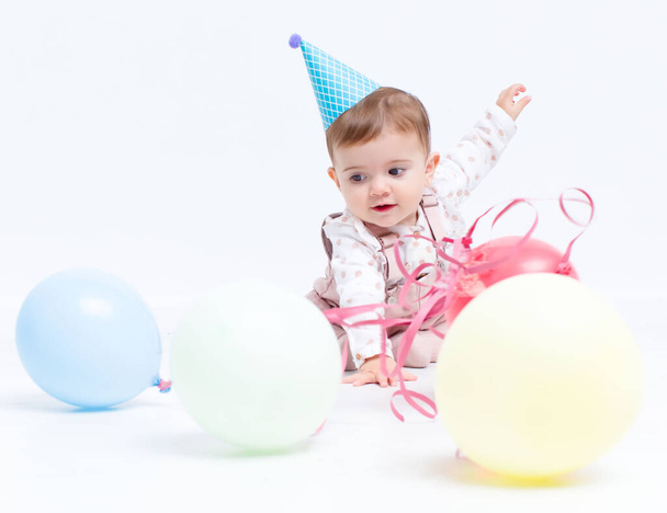 День рождения ребенка с шариками
 - Фото, изображение