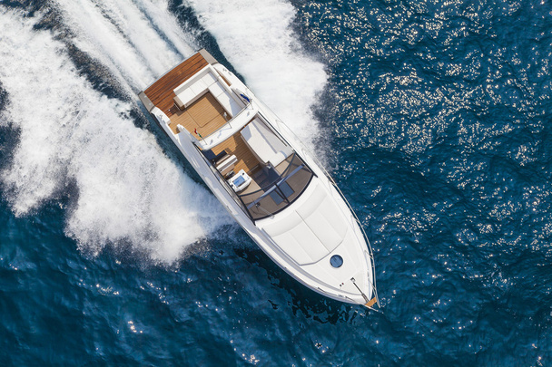 Bateau à moteur, rio yachts meilleur yacht italien
 - Photo, image