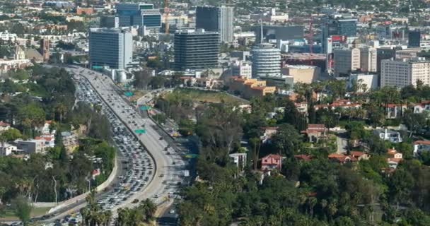 Hollywood Freeway and Cityscape Time Lapse Pan R In California USA - Metraje, vídeo