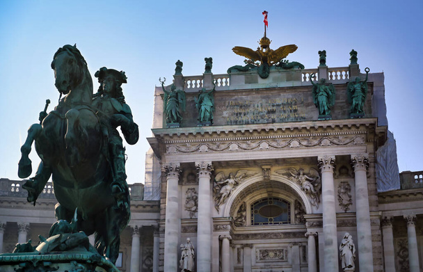 Vienne, Autriche - 18 mai 2019 - Le palais de Hofburg est un complexe de palais de la dynastie des Habsbourg situé à Vienne, en Autriche
. - Photo, image