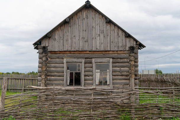 Vanha perinteinen kylä Kazanin alueella
 - Valokuva, kuva
