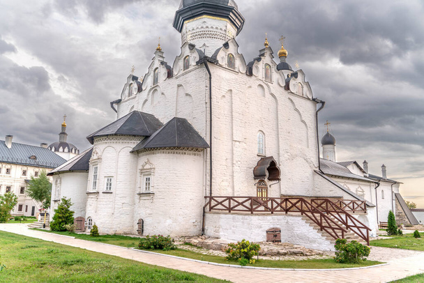 Le monastère de courrier de Sviyazhsk au Tatarstan
 - Photo, image