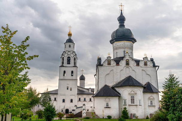 Το μοναστήρι ταχυδρομείου Sviyazhsk στο Tatarstan - Φωτογραφία, εικόνα