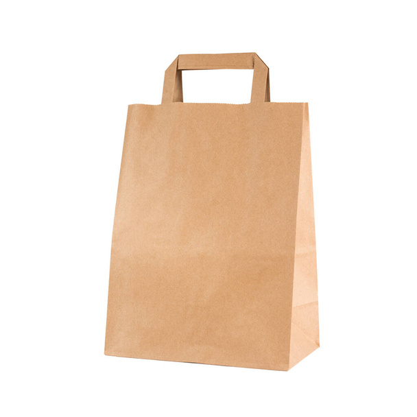 Ανακυκλωμένο χαρτί τσάντα αγορών σε λευκό φόντο. - Φωτογραφία, εικόνα