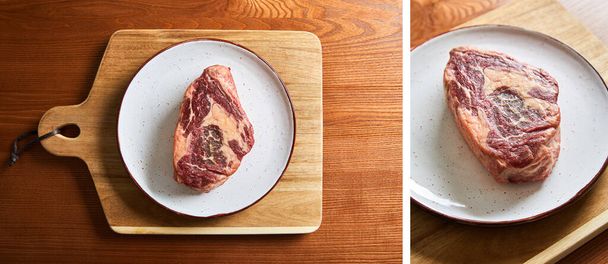 Draufsicht auf frisches rohes Steak auf Platte auf Schneidebrett auf Holztisch - Foto, Bild