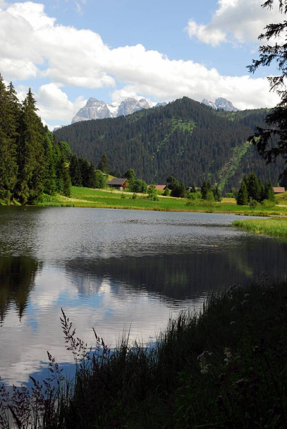 Lac Morgins en Suisse
 - Photo, image