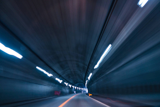 Tunnel of images (long exposure) - Foto, afbeelding