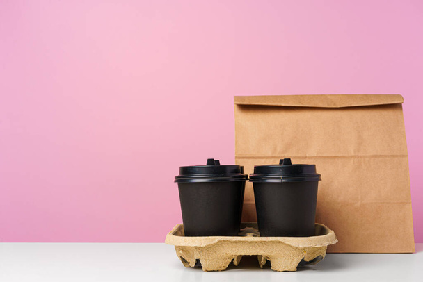 Paper bags with take away food and coffee cups containers - Foto, Imagem