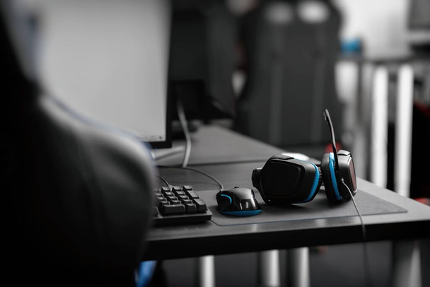 Mice, keyboards and headsets inspired by e-sports - Photo, Image