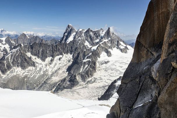 Grand Jorasses Massif from Aiguille du Midi, Chamonix-Mont-Blanc, France - Foto, afbeelding