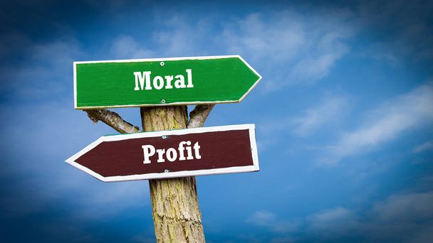 Straßenschild weist den Weg in Richtung Moral versus Profit - Foto, Bild