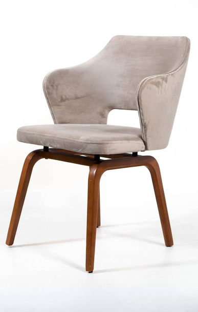 Uma bela foto de uma cadeira cinza elegante isolada em um fundo branco
 - Foto, Imagem