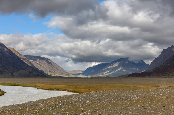 Mongolian landscape of mongolia valley. Mongolian steppe, Altai - Фото, зображення