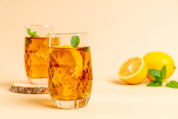 glass of ice lemon tea with mint - Φωτογραφία, εικόνα