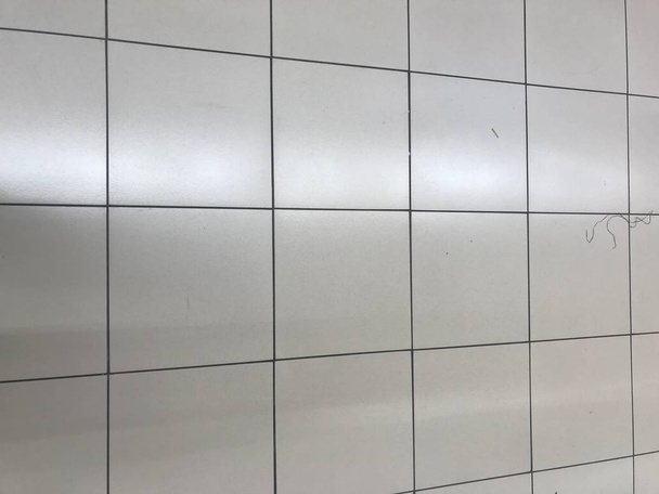 Керамическая плитка 200 квадратных сантиметров для напольного покрытия кухонной зоны и прачечной этажа гостиничных зданий
 - Фото, изображение
