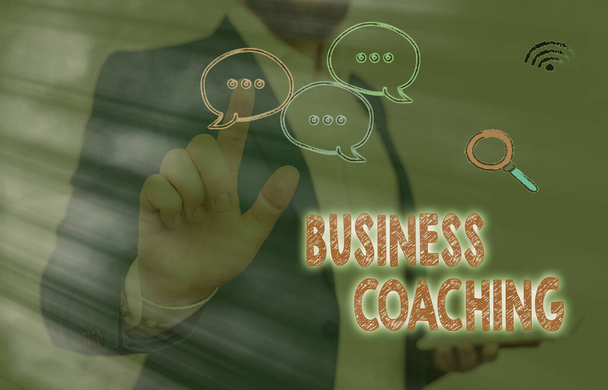 Sms-bord met Business Coaching. Conceptuele foto Medewerkers helpen actiever te worden Een expert raadplegen. - Foto, afbeelding